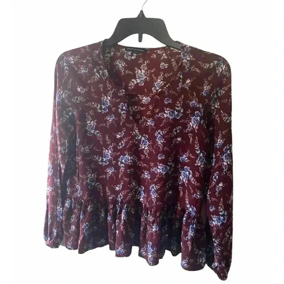 American Eagle Outfitters Tops - American Eagle floral ruffle long sleeve shirt